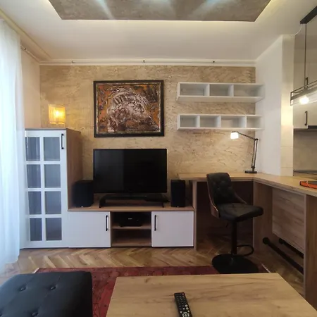 Osmeha * Mladenovac (Belgrade)